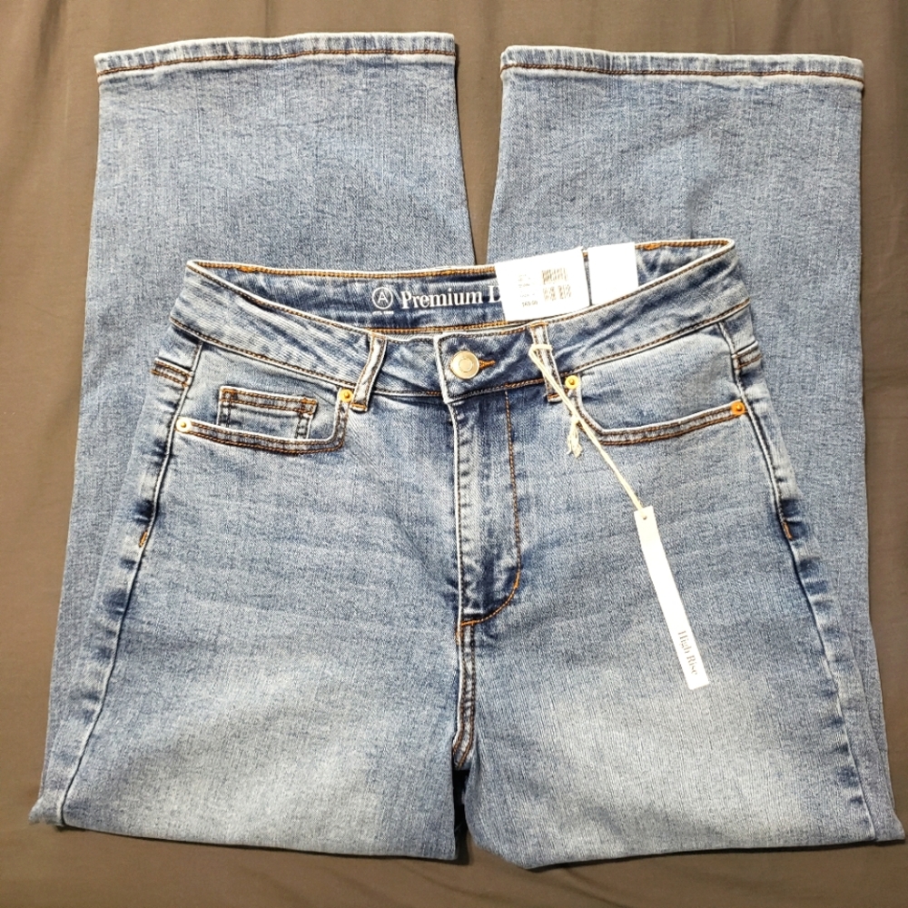NWT Additon Elle wide legged crop jeans